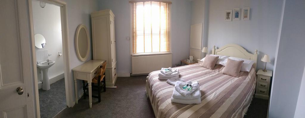Knights Rest Bed & Breakfast Shanklin Exterior photo
