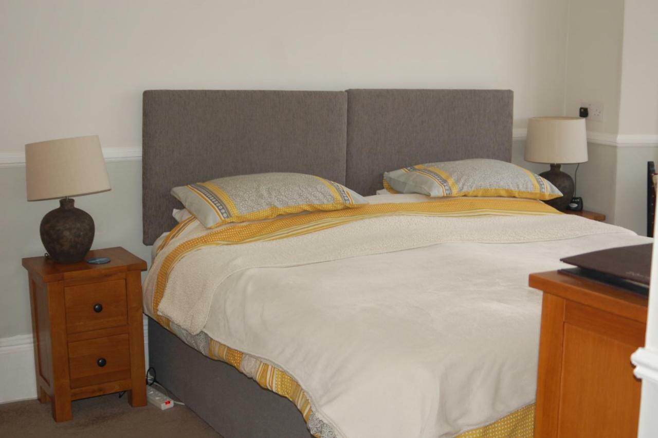 Knights Rest Bed & Breakfast Shanklin Exterior photo